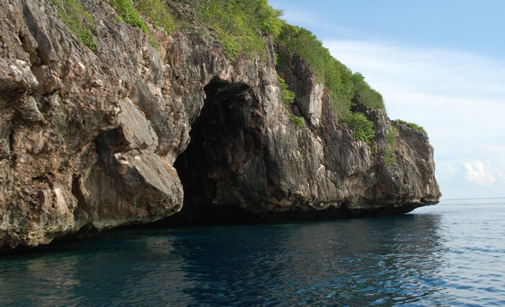 Malapascua Legend Water Sports And Resort Экстерьер фото